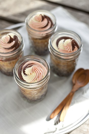 neapolitan-cake-in-a-jar neapolitan-cake-in-a-jar