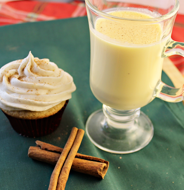 Eggnog Spice Holiday Cupcakes