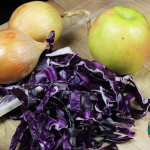 Tasty Braised Red Cabbage with Apple--click for recipe from Spicedblog.com