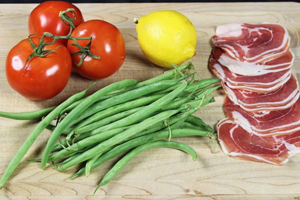 Green Beans + Tomatoes + Pancetta = Delicious (and easy!) Side Dish. Click for recipe from Spiced!