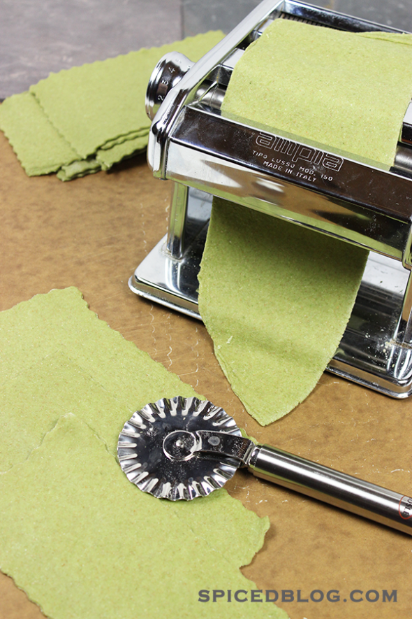 Whole Wheat Spinach Pasta #homemadepasta #spinach