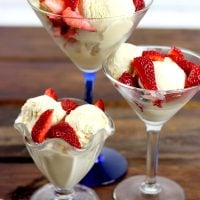 MUST. MAKE. THIS. Honey Ice Cream from spicedblog.com #summer #icecream #honey