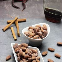 Spicy Maple Cinnamon Roasted Almonds #snack #healthy