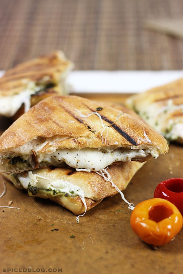 Mozzarella Pesto Panino