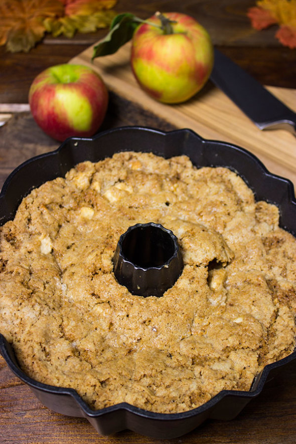 PERFECT FOR FALL! Apple Cake with Cinnamon Bourbon Glaze