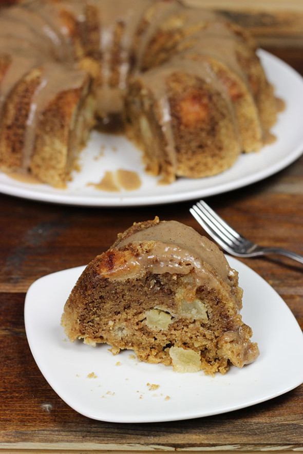 PERFECT FOR FALL! Apple Cake with Cinnamon Bourbon Glaze