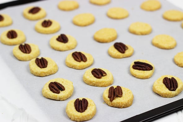 Spicy Cheese Wafers