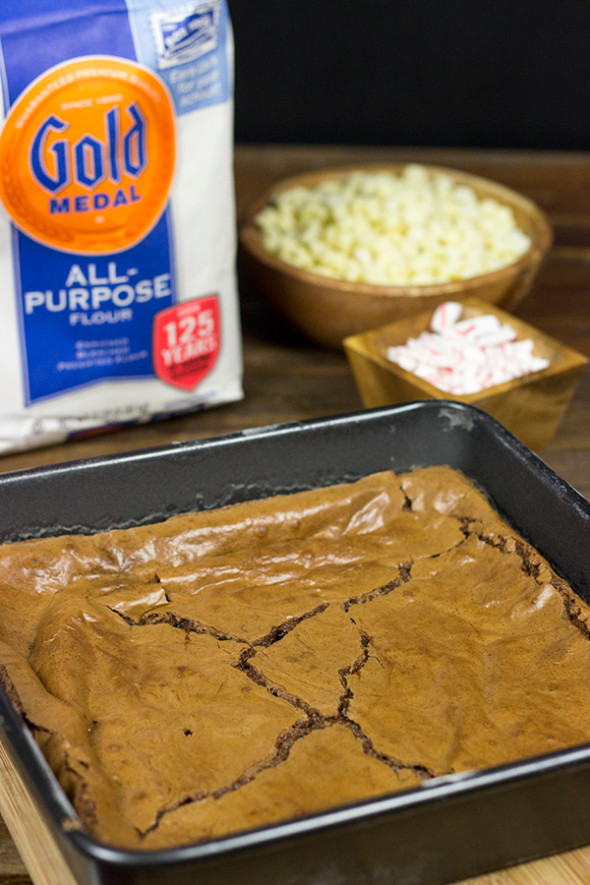 White Chocolate Peppermint Bark Brownie Bars #HolidayAdvantEdge #shop