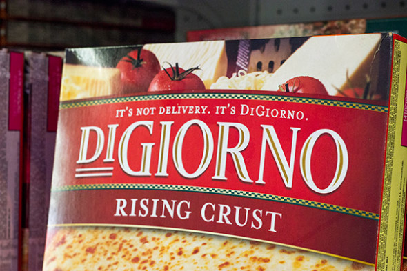 Easy Hawaiian Pizza using DiGiorno #GameTimeGoodies, #shop, #cbias