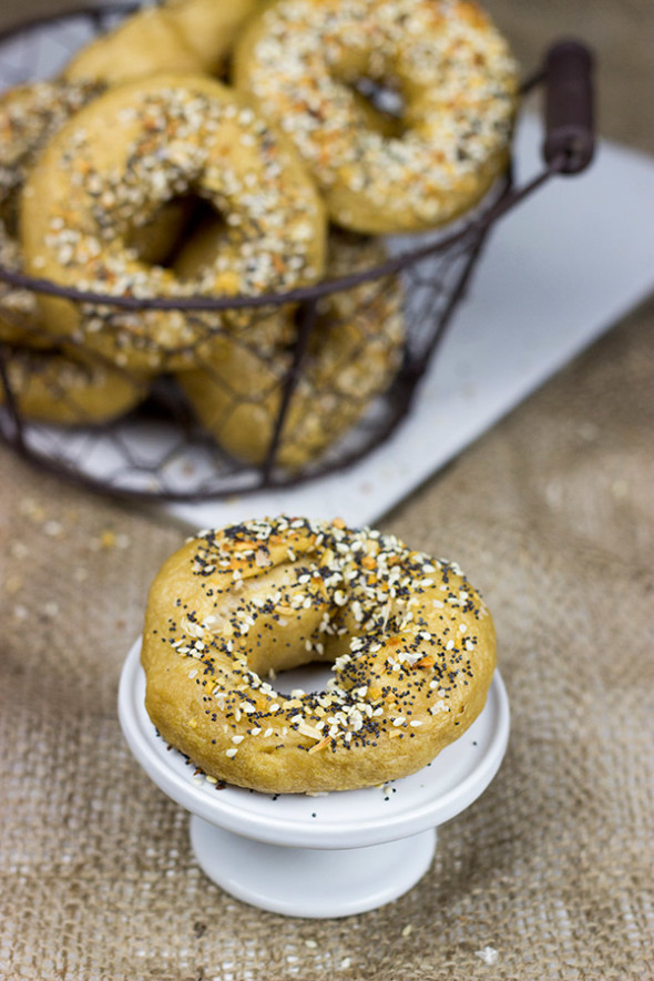 Homemade Everything Bagels | Spicedblog.com