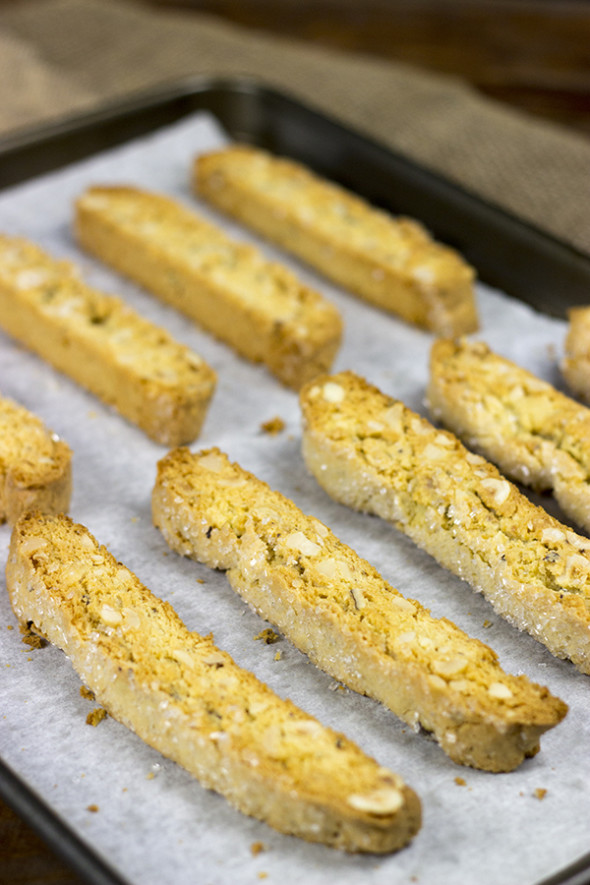 Hazelnut Biscotti | Spicedblog.com