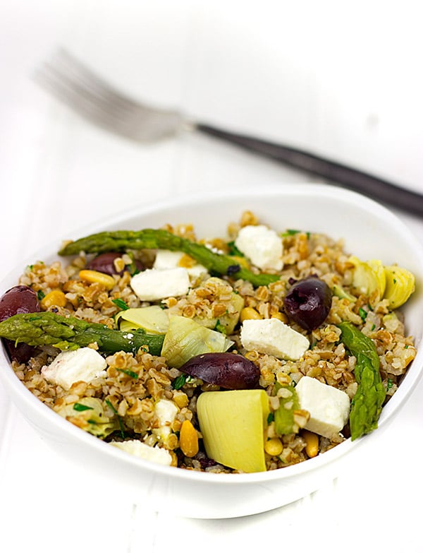 Mediterrean Bulgur Wheat Salad: This healthy salad is topped with grilled flank steak for a delicious summer meal!