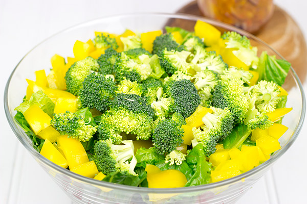 Chopped Vegetable Salad with Tarragon Vinaigrette: An easy, delicious (and healthy!) summer salad!