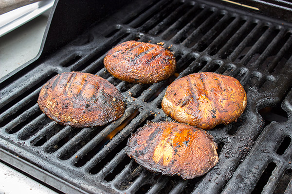 These Red Wine Portobello Burgers are incredibly tasty thanks to a quick (45 minute!) red wine marinade!