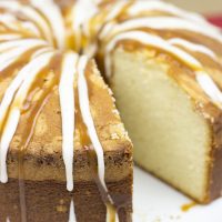 Drizzled with caramel and vanilla, this Dr Pepper Pound Cake is the perfect dessert for your next outdoor party, summer picnic or backyard bash! #CollectiveBias #shop #BackyardBash