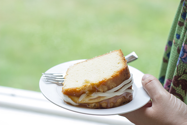 Drizzled with caramel and vanilla, this Dr Pepper Pound Cake is the perfect dessert for your next outdoor party, summer picnic or backyard bash! #CollectiveBias #shop #BackyardBash