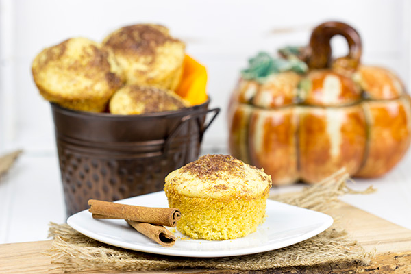 These Pumpkin Pie Spice Cornbread Muffins feature a dash of cinnamon and sugar on top. They're easy, tasty and loaded with your favorite Fall flavors! #IDelight