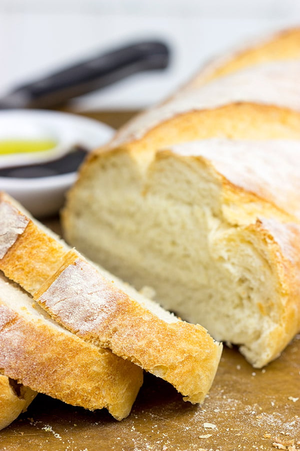 Been thinking about learning to bake bread at home? Then give this classic Homemade Italian Bread a shot!