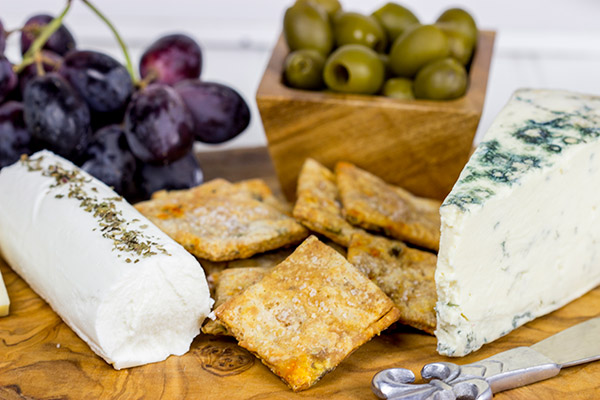 Homemade crackers are an impressive (and easy) recipe for holiday entertaining. These Olive and Roasted Red Pepper Crackers are one of my favorites!