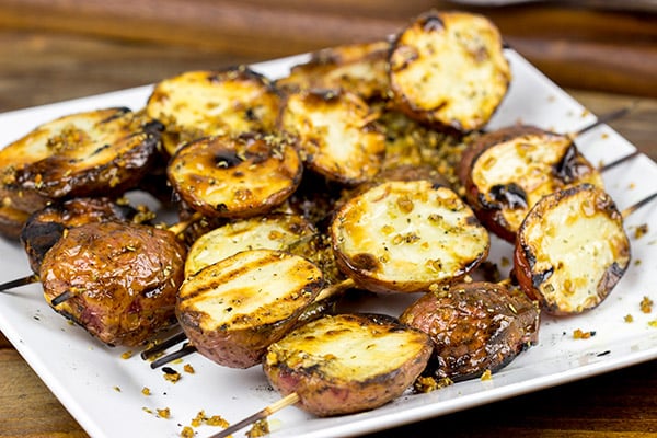 Perfectly golden and lightly crispy on the outside. Fully cooked on the inside. These Rosemary and Garlic Grilled Red Potatoes are a year-round favorite side dish!