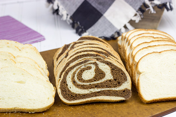 Be the MVP of your party with this fun and delicious Grilled Cheese Bar! Get creative with the ingredients, let your guests build their own sandwiches and then award prizes for the more unique sandwiches.