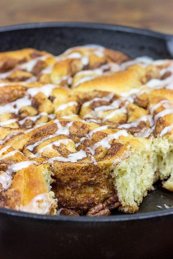Looking for an amazing weekend breakfast without having to wake up early? Then whip up a batch of these Overnight Cinnamon Rolls!