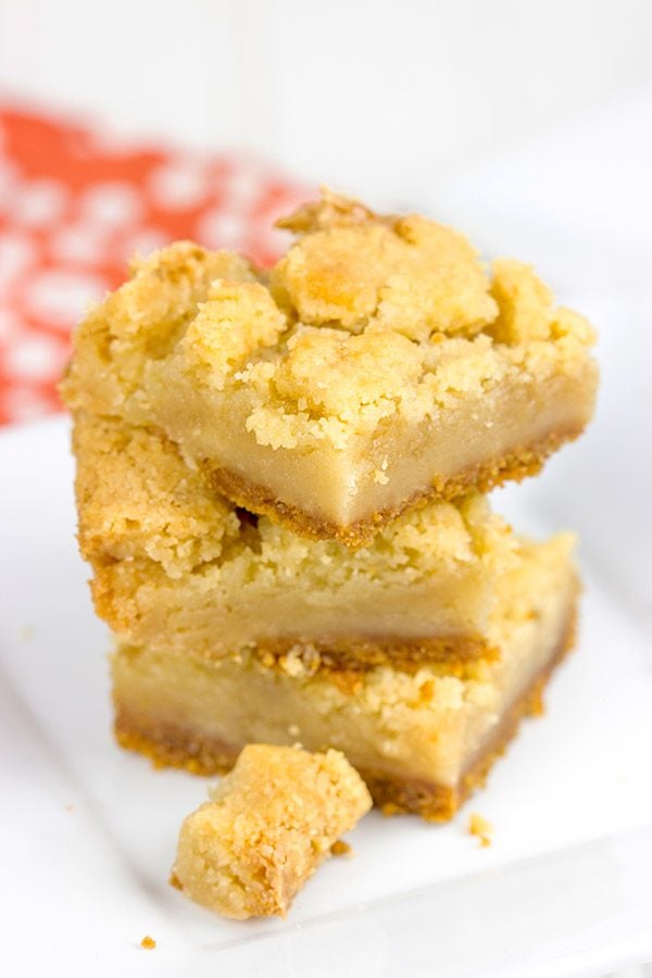 Featuring a layer of gooey caramel filling between a graham cracker crust and a generous crumble topping, these Caramel Crumble Bars make for one tasty dessert!