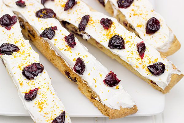 These American-style Cranberry Orange Biscotti are the perfect treat to share with family and friends! These American-style Cranberry Orange Biscotti are the perfect treat to share with family and friends!
