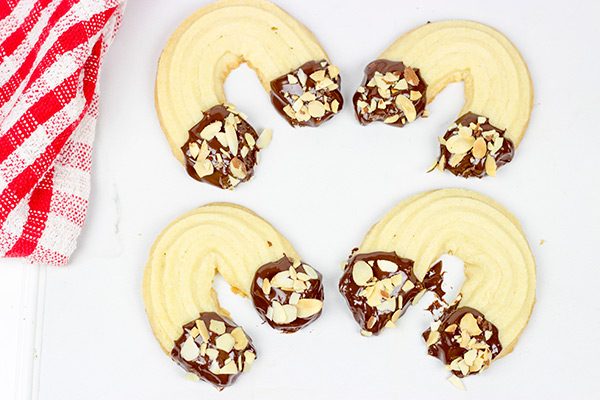 These Chocolate Almond Horseshoe Cookies are a fun and a delicious treat for the holidays!