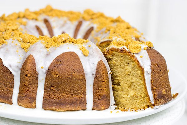 Grab a mug of coffee and a slice of this Cookie Butter Pound Cake for a delicious holiday treat!