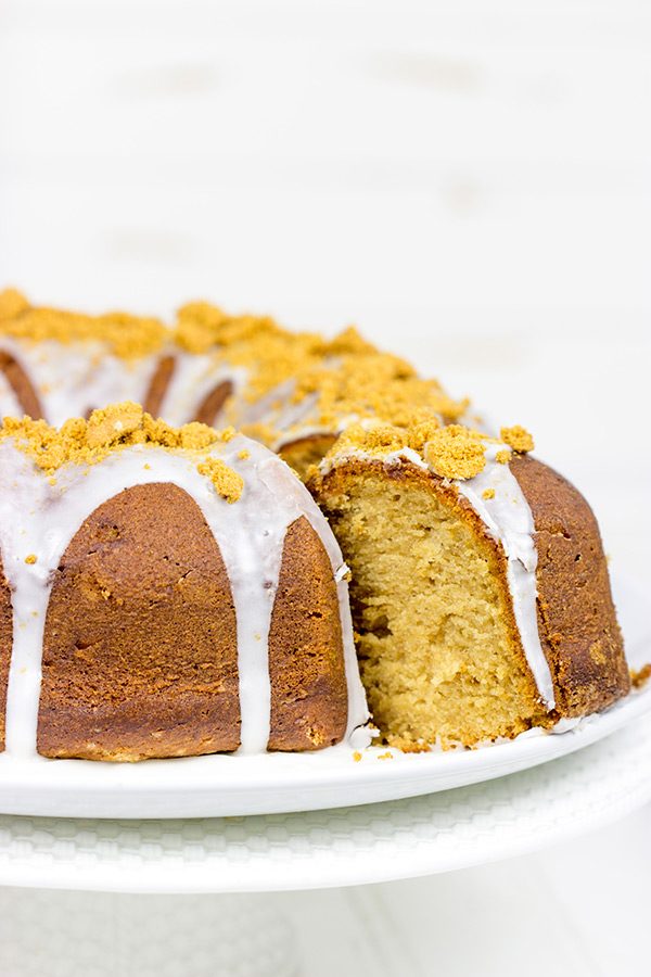 Grab a mug of coffee and a slice of this Cookie Butter Pound Cake for a delicious holiday treat!