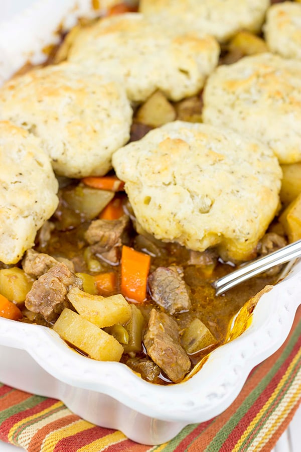 With Old Man Winter right around the corner, it's time to settle in to some tasty comfort food. How about this Easy Beef Stew with Rosemary Biscuit Topping for dinner tonight?