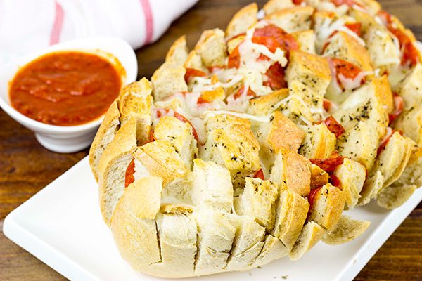 This Pepperoni Pizza Pull Apart Bread is darn good eats... especially when sports are on tv!