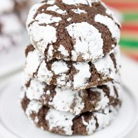 Forget making snowballs outside! Stay inside and make a batch of these Chocolate Snowball Cookies instead!