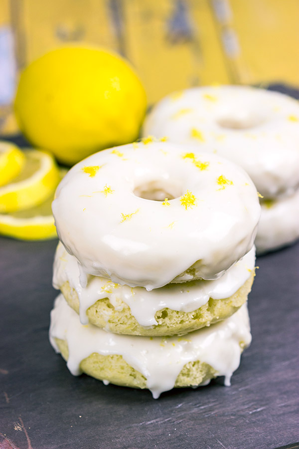 These Baked Lemon Doughnuts are packed with lemony deliciousness!