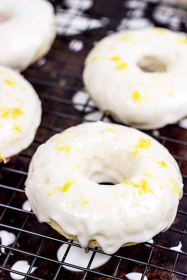 These Baked Lemon Doughnuts are packed with lemony deliciousness!