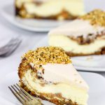 Can't decide between carrot cake and cheesecake? Then this Carrot Cake Cheesecake is the perfect solution!