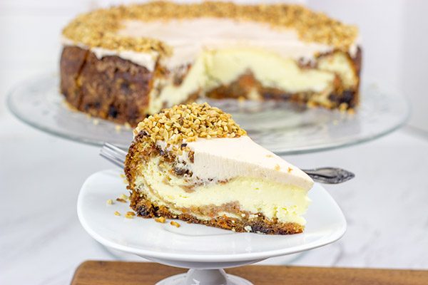 Can't decide between carrot cake and cheesecake? Then this Carrot Cake Cheesecake is the perfect solution!
