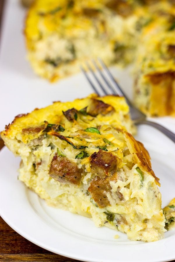 This tasty Sausage and Green Apple Quiche is perfect for breakfast, brunch or dinner!