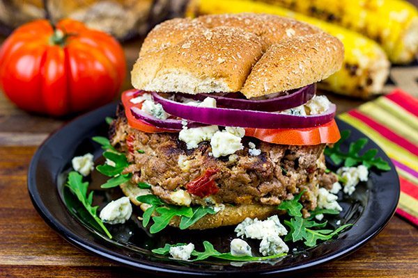 Looking for a fun new burger for summer grilling? Check out these Sundried Tomato and Gorgonzola Burgers!