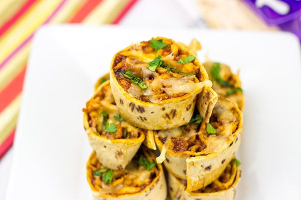 Mix up dinner a bit with these tasty BBQ Chicken Pinwheels!