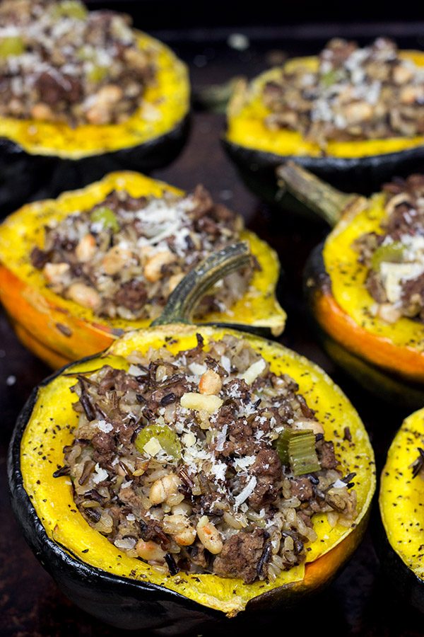 These Stuffed Acorn Squash make for a fun and healthy Autumn dinner!