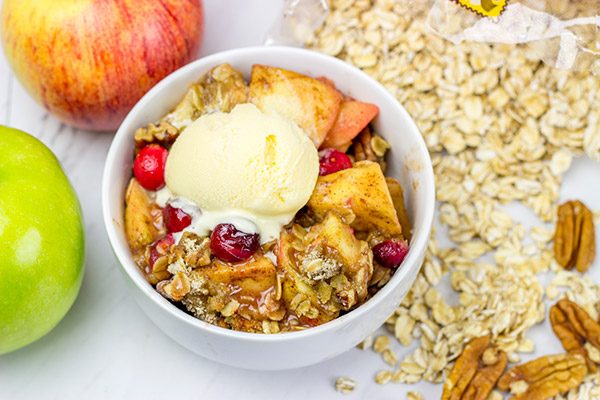 Autumn is almost here! Grab some juicy apples and whip up this Apple Cranberry Crumble for dessert tonight!