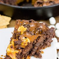 Who says you need a campfire for smores? This Cast Iron Skillet Smore makes for an epic dessert!