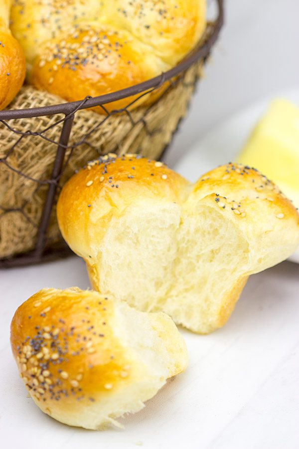A basket of these Cloverleaf Rolls would be a perfect addition to your holiday dinner table!