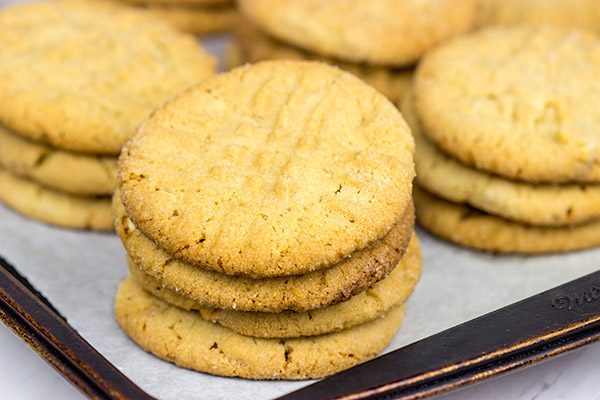 These Classic Peanut Butter Cookies are simple...and delicious! I dare you to eat just one!