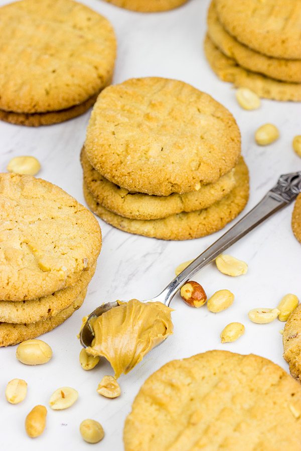 These Classic Peanut Butter Cookies are simple...and delicious! I dare you to eat just one!