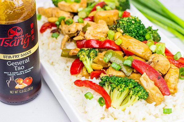 This General Tso's Chicken Stir Fry makes for an easy and delicious weeknight dinner!