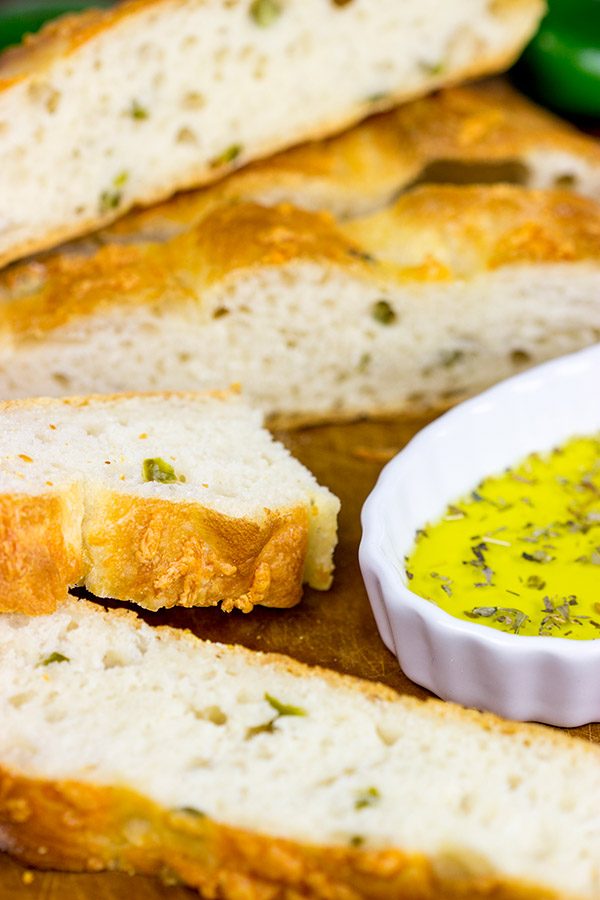Craving some warm bread fresh out of the oven? Give this Rustic Jalapeno Cheddar Bread a shot!