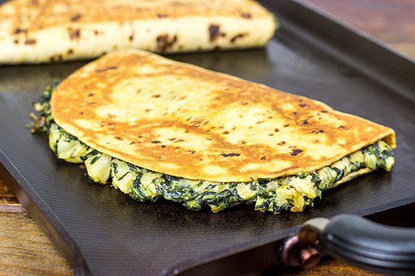 As the nights turn colder, it's time to warm up with some tasty comfort food...like these Spinach Artichoke Quesadillas!